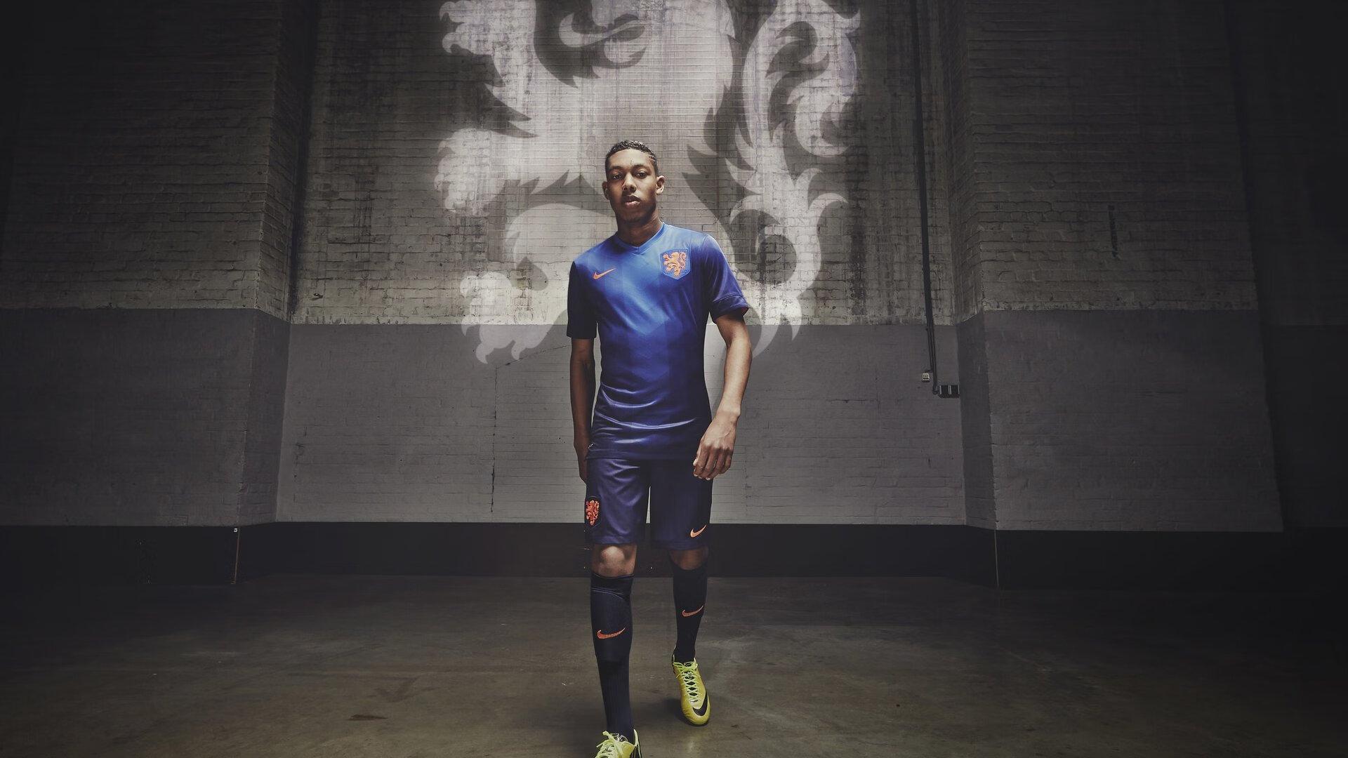 克里斯滕森，季前赛主动提前归队展现留队决心，渴望续约以全力备战新赛季