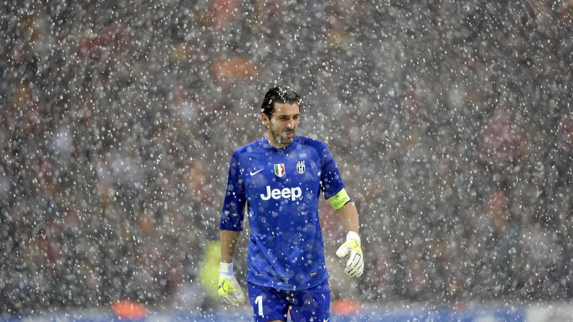 德转右后卫身价榜揭示足坛新格局，阿什拉夫登顶，阿诺德领衔技术流崛起